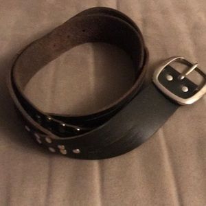 Jesica Simpson leather belt